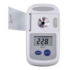 REFRACTOMETER DIGITAL POCKET REF023 0-95%