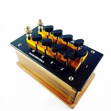 RESISTANCE BOX PLUG TYPE 10 OHMS
